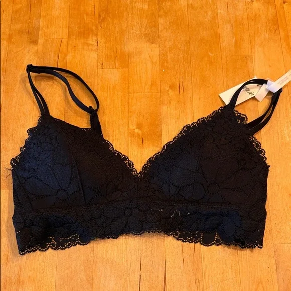 Aerie Wireless Black Lace Bralette 32A Sans Armature - Picture 7 of 7